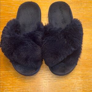 Cozy Black Fuzzy Slippers